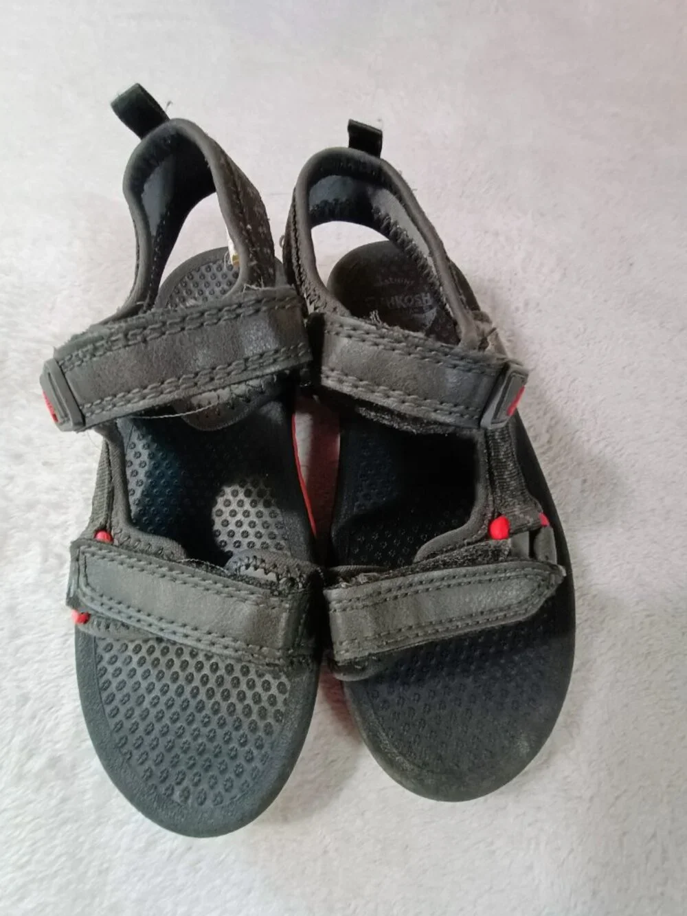 VGUC Kids OshKosh B'gosh Sz 12 Black & Red Harbor Outdoor Sport Water Sandals